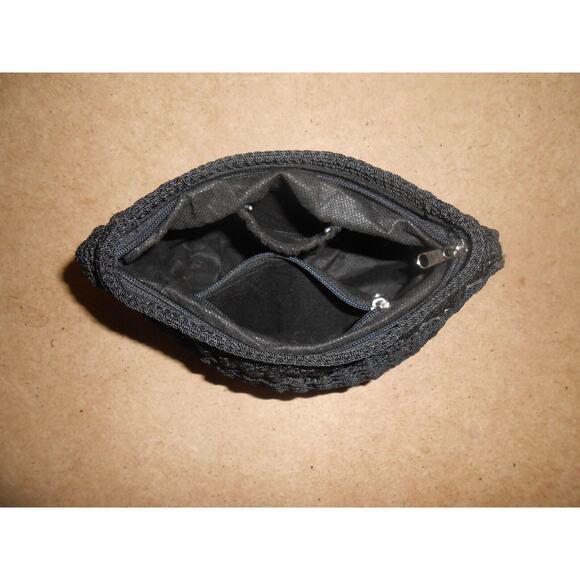 Upcycled Handmade Crochet / Soda Can Tab Purse - Picture 10 of 12